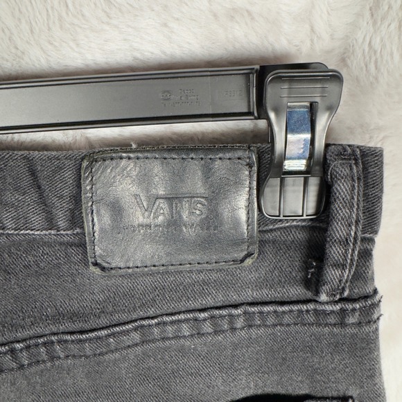 Vans Other - Vans Off The Wall Mens Jeans 32x32 Black Straight Leg Distressed Zip Fly‎